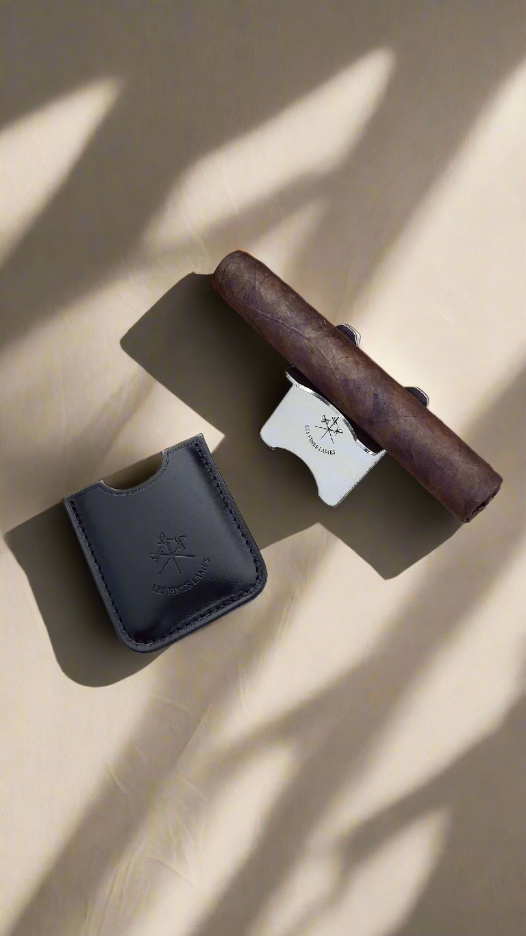 Les Fines Lames Cigar Holder