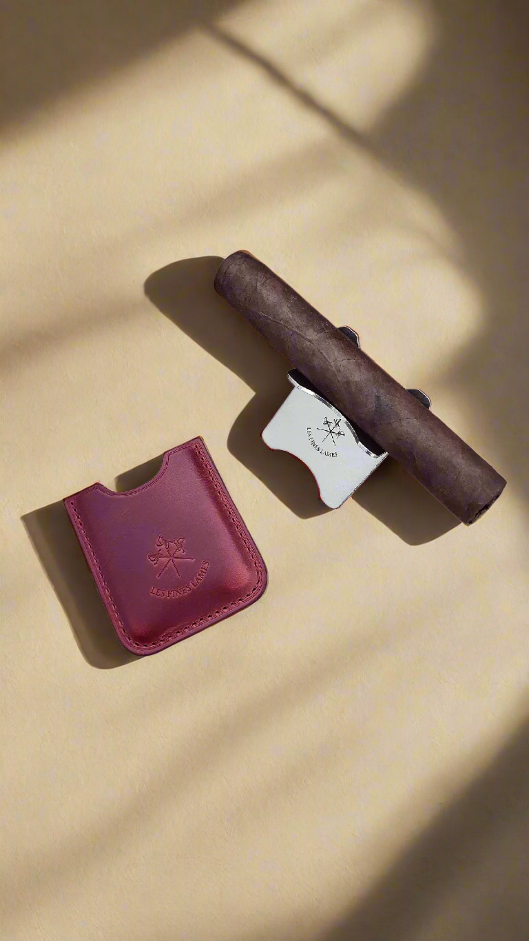 Les Fines Lames Cigar Holder