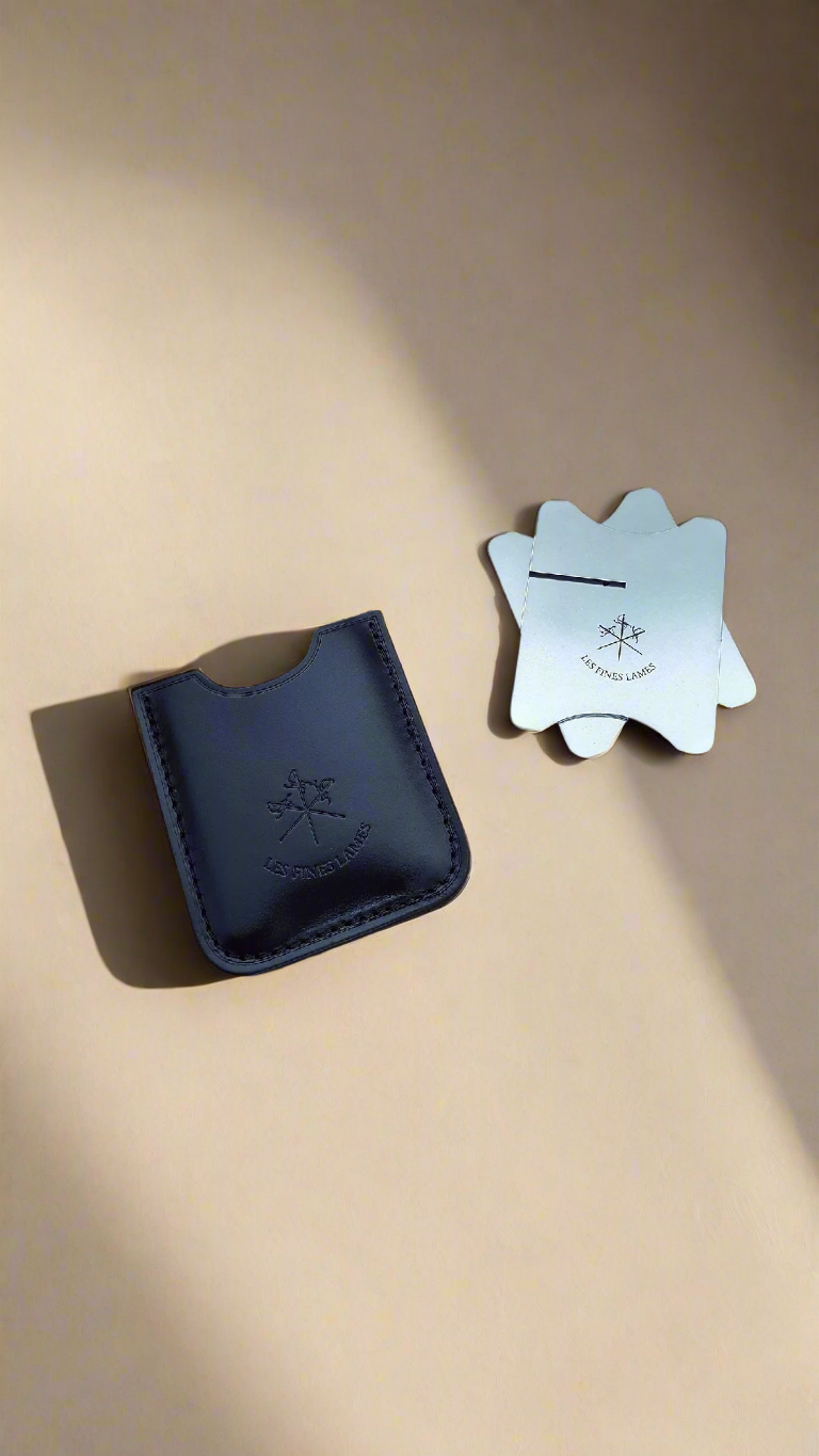 Les Fines Lames Cigar Holder