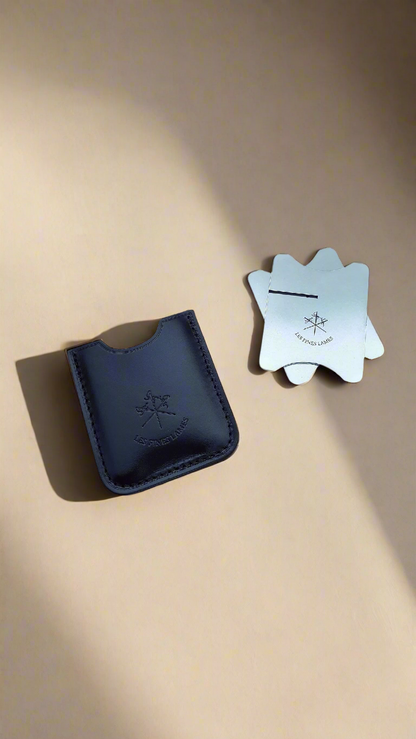 Les Fines Lames Cigar Holder